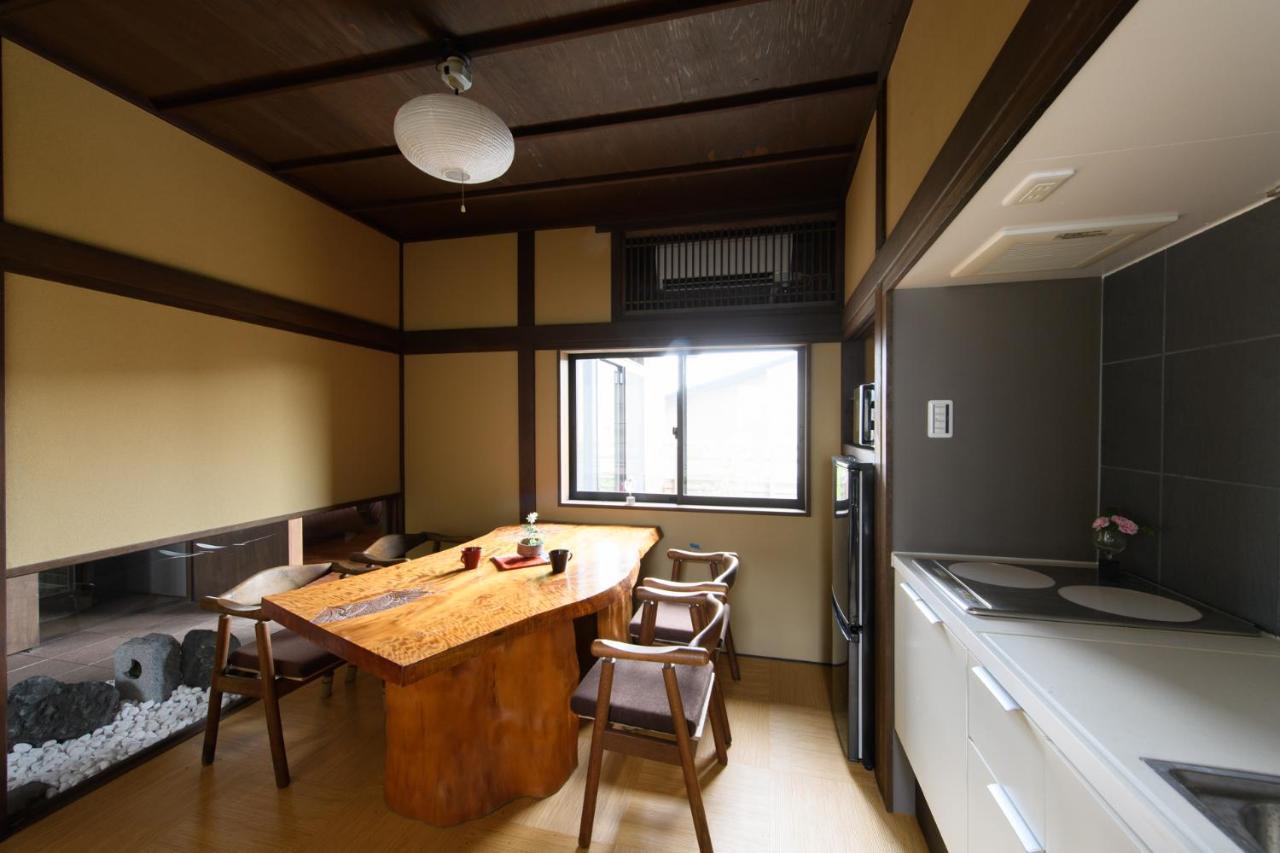 Ufu Kanazawa Luaran gambar